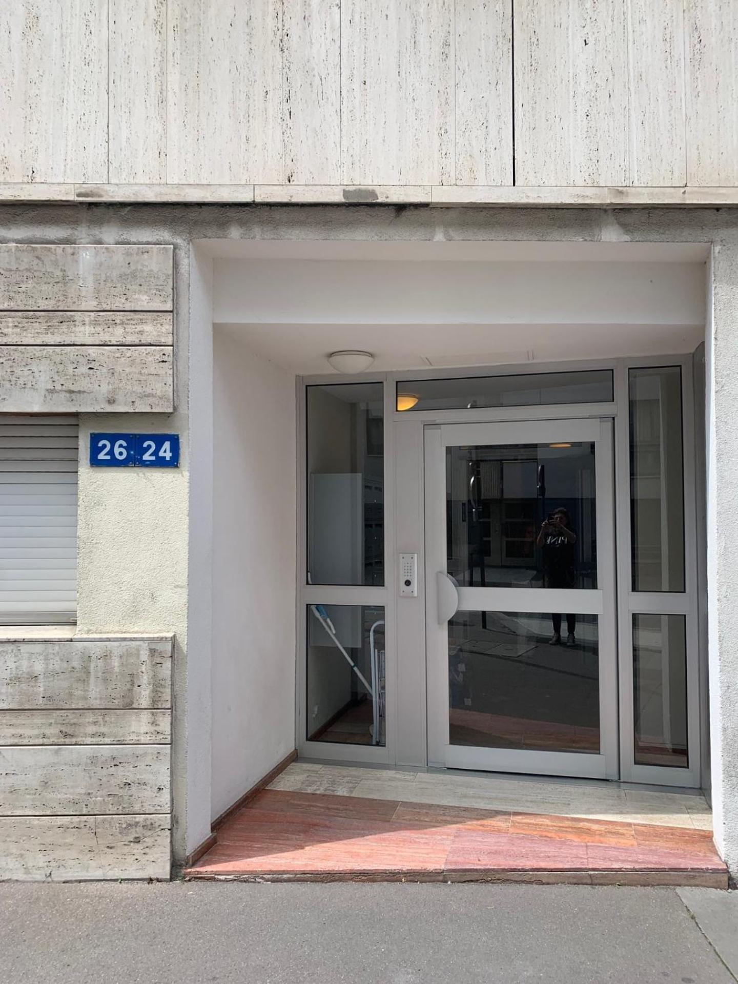 Renove & Clim 2ch 2sdb Tour Eiffel A Pied Apartment Paris